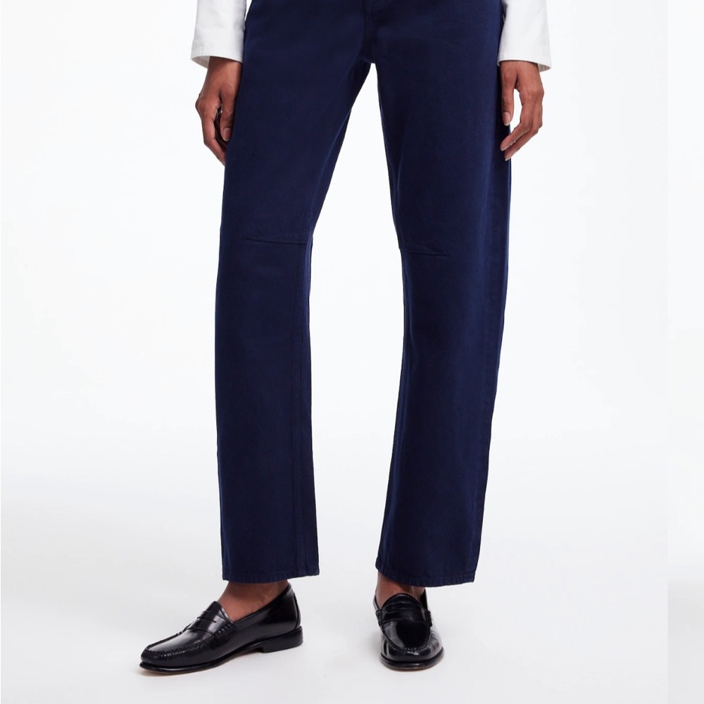 Madewell Women's Darted Barrel-Leg Jean in Garment-Dyed Denim